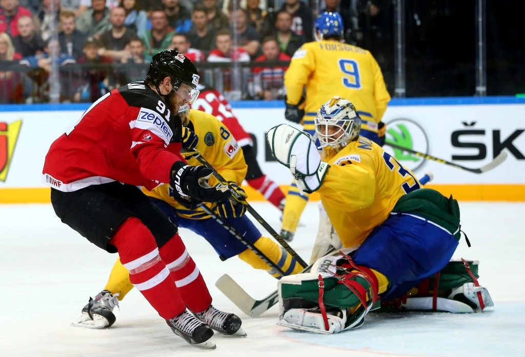 Canadian winning streak continues at Ice Hockey World Championship